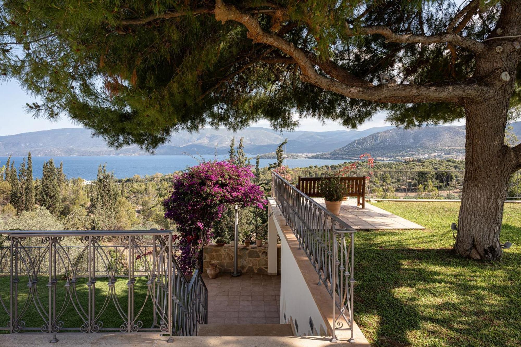 Villa Fantasia Íszthmia Kültér fotó